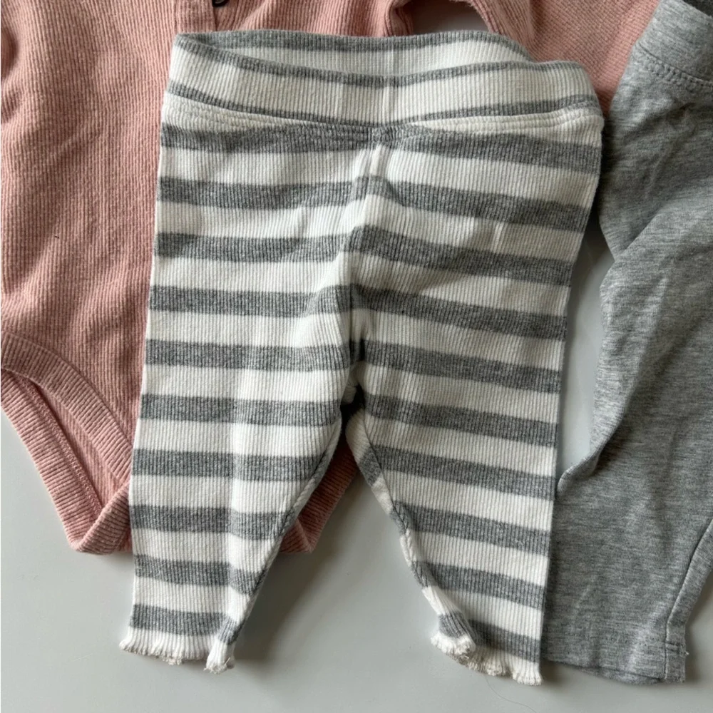 Gymboree Outfit Sets Bodysuit and Pants Baby Girl 0-3 months Pink Gray